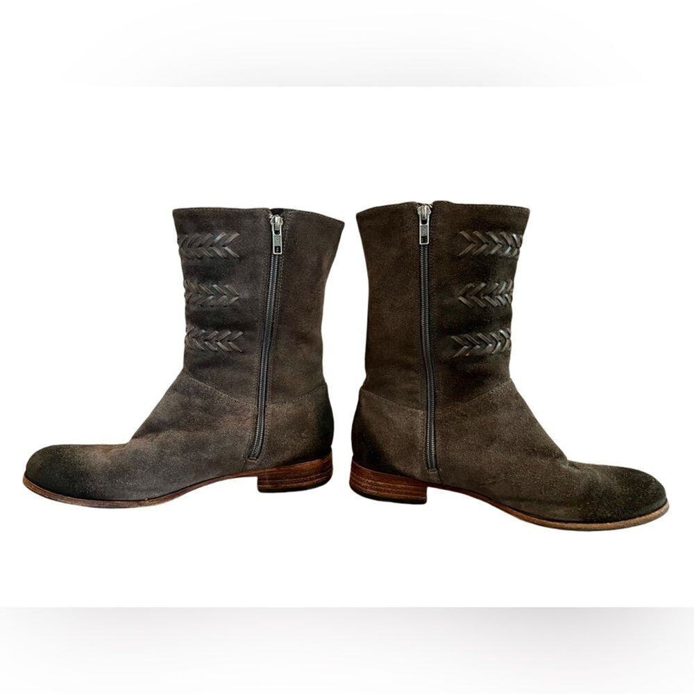 UGG Australia 3282 Cailyn Western Mid Calf Brown Suede Distressed Boot sz 9